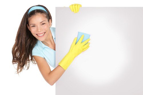 Carpet cleaning for different fibre types and pile conditions